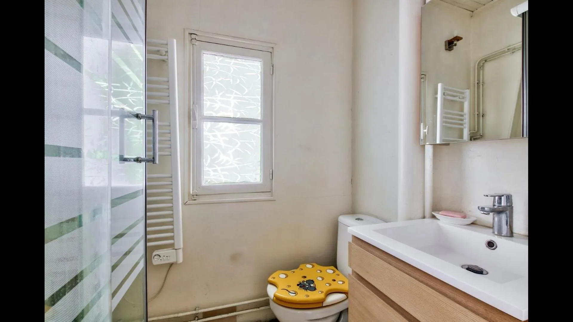 Guestready - Comfy Stay Near Vincennes Woods Parijs 0*,  Frankrijk